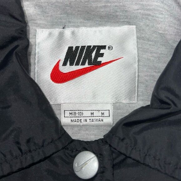 Nike Women’s Black Nylon Snap Up Windbreaker Size Medium 8-10 - Picture 4 of 7